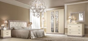 Комод Тиффани штрих-лак/серебро (ТФКМ-1) в Кунгуре - kungur.ok-mebel.com | фото 2